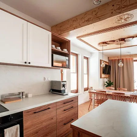 펜션 Osada Widokowka- Przystanek Podhale 초르쉬틴